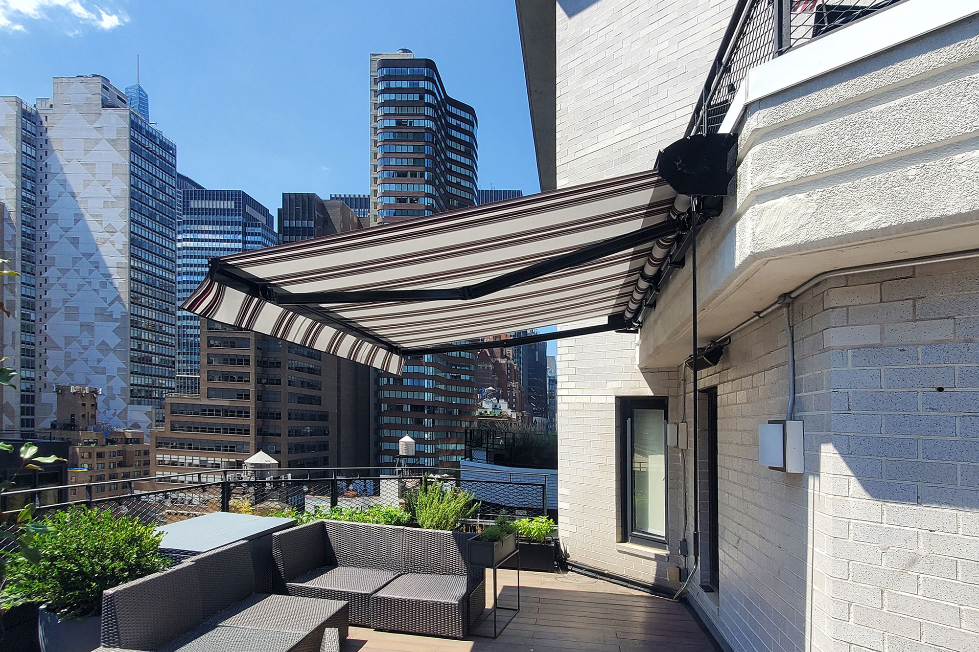 Ital Shades llc - awning sales, awning installation, awning maintenance, awning fabric replacement